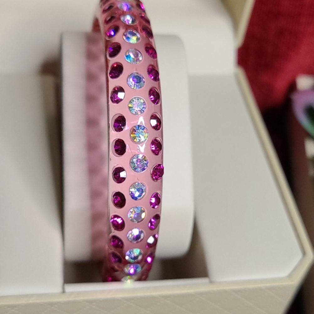 Acrylic bangle with Swarovski crystals - Picture 3 of 4